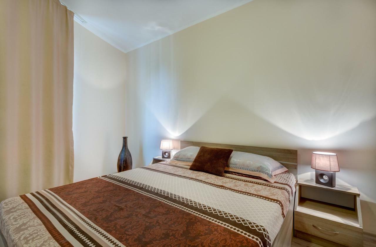 Esteban Vip Residence Club Νεσέμπαρ Εξωτερικό φωτογραφία