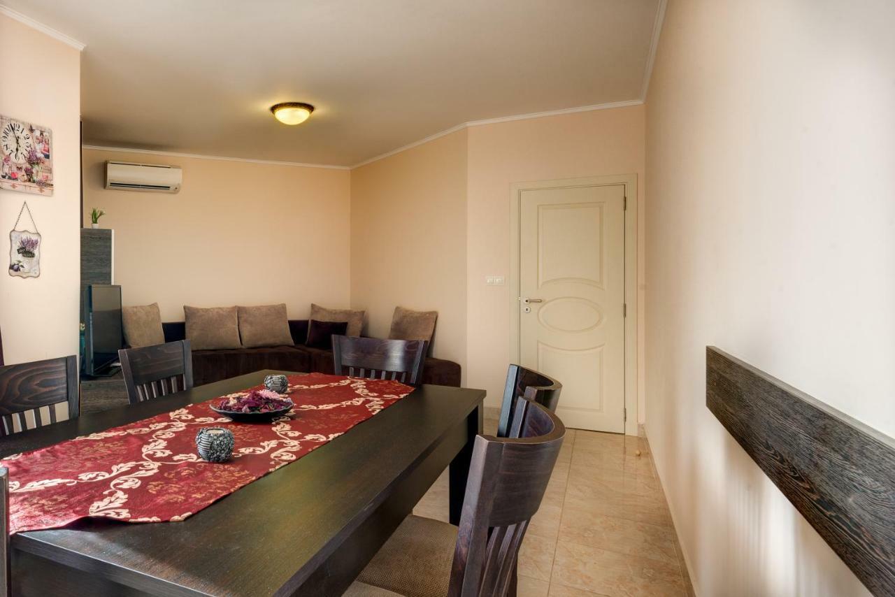 Esteban Vip Residence Club Νεσέμπαρ Εξωτερικό φωτογραφία
