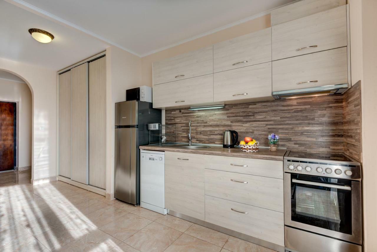 Esteban Vip Residence Club Νεσέμπαρ Εξωτερικό φωτογραφία